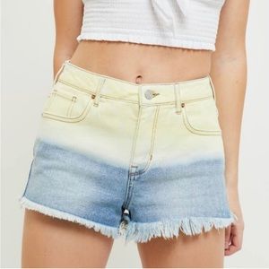 PacSun high rise Mom jean shorts size woman’s 24
